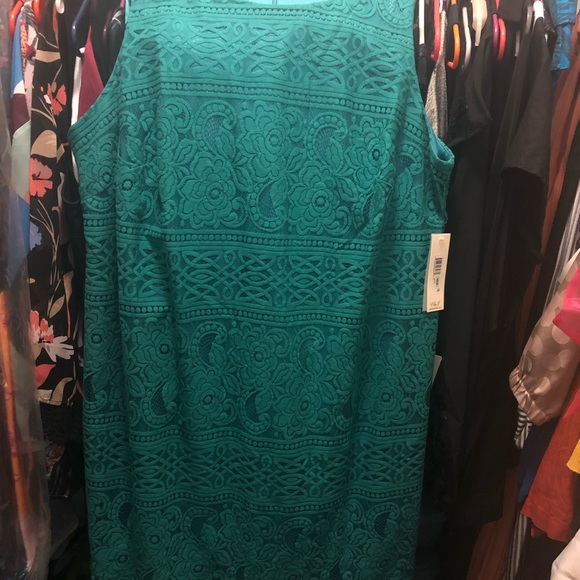 🆕Green Sheath Dress - Picture 1 of 6